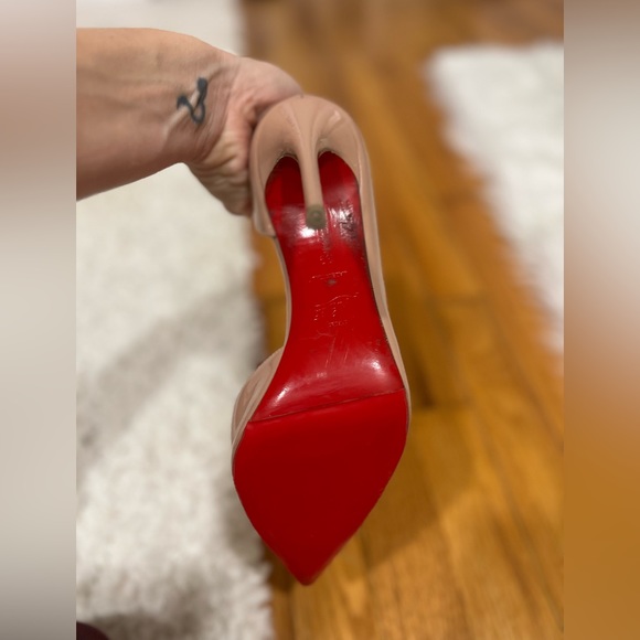 Christian Louboutin iriza Nude Heels - Picture 7 of 8